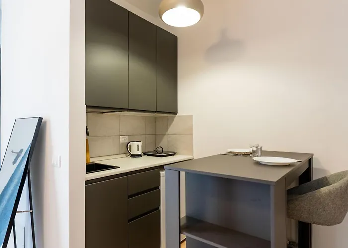 Modern Nest By Interhome דירה *