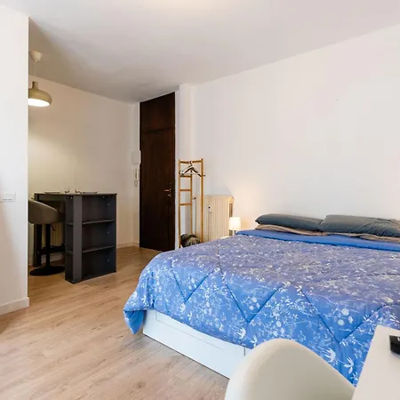 Modern Nest By Interhome Apartment